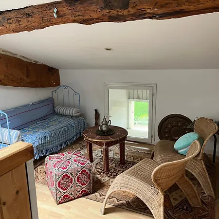 Du Roudey - Campagne - Piscine - Ideal 9 Personnes Holiday home Gontaud-de-Nogaret